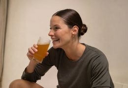 Préparer sa digestion avant les repas de fêtes : la routine anti-ballonnements simple et efficace